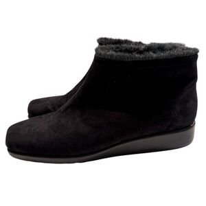 Aerosoles Women's Black Suede Zippered Ankle Boots Faux Fur Inside Size 8